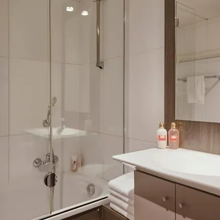 Apart-hotel Adagio Access Saint Charles 3*