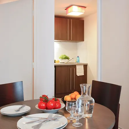 Adagio Access Saint Charles Apart-hotel