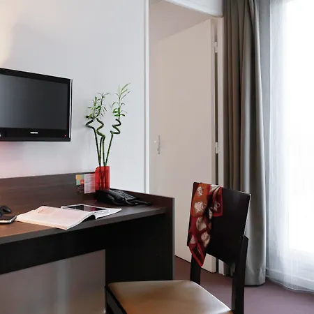 Adagio Access Saint Charles Apart-hotel